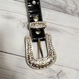 ⭐️Nocona rhinestone studded cross leather belt sz Med NoconaÂ® Girls Pink Rhinestone Cross Belt main image 3